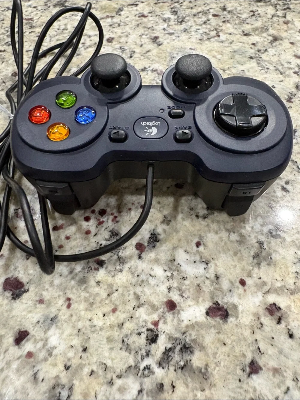 Logitech Gamepad F310 Wired controller P/N 840-000058 Good Working Condition